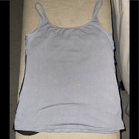 NY&Company waterfall front tank ( worn once ) - Picture 5 of 6